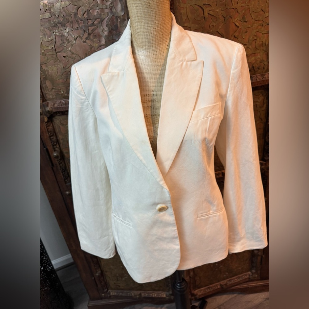 Hugo Boss Elegant White Women's Blazer M